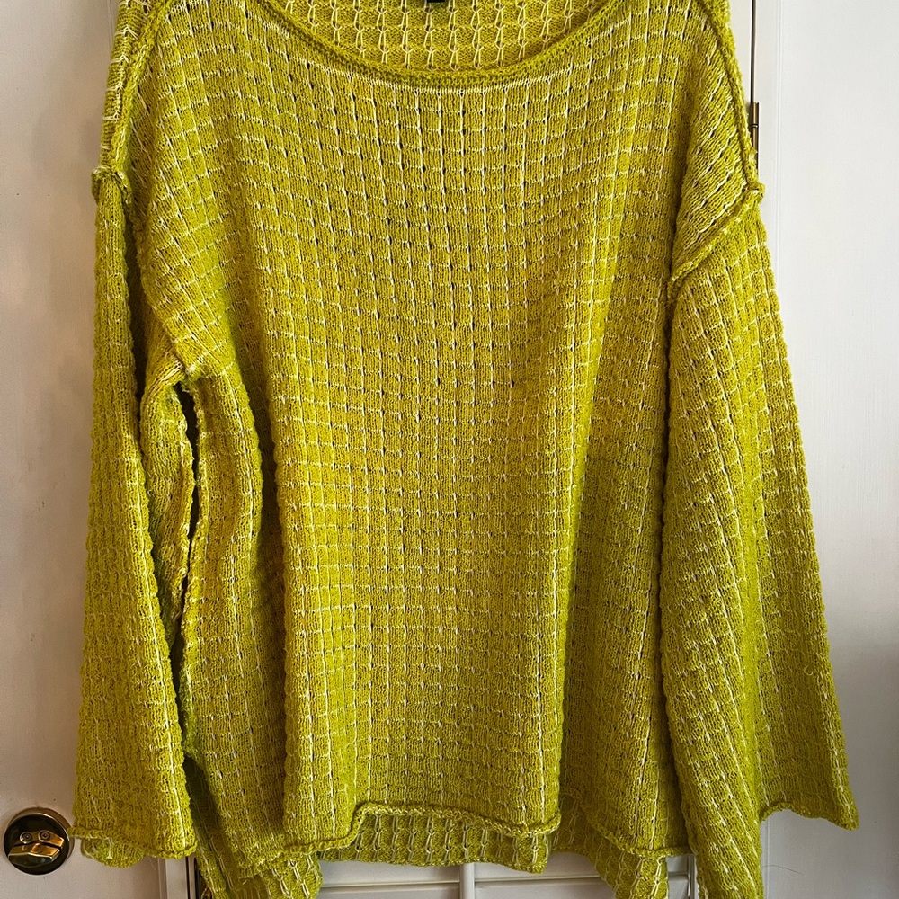 DAVI & DANI Lime Green Women's Sweater - Picture 3 of 4
